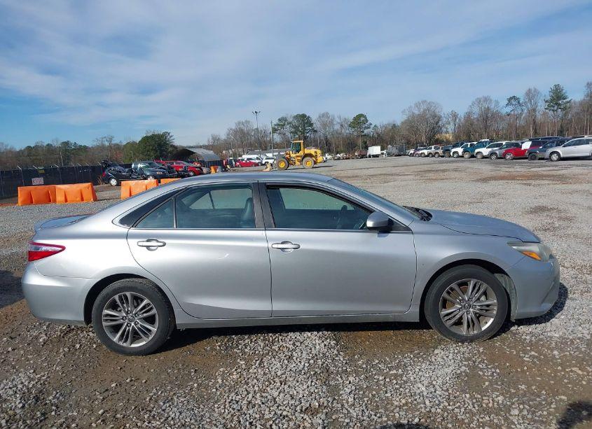 Photo 13 of 2016 Toyota Camry SE (VIN 4T1BF1FK0GU200963)