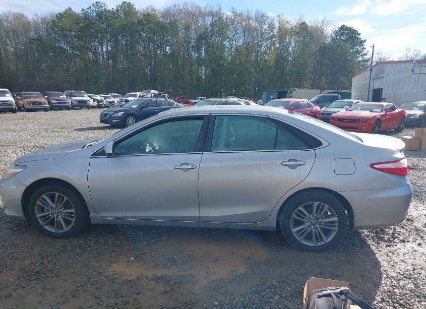 Photo 14 of 2016 Toyota Camry SE (VIN 4T1BF1FK0GU200963)