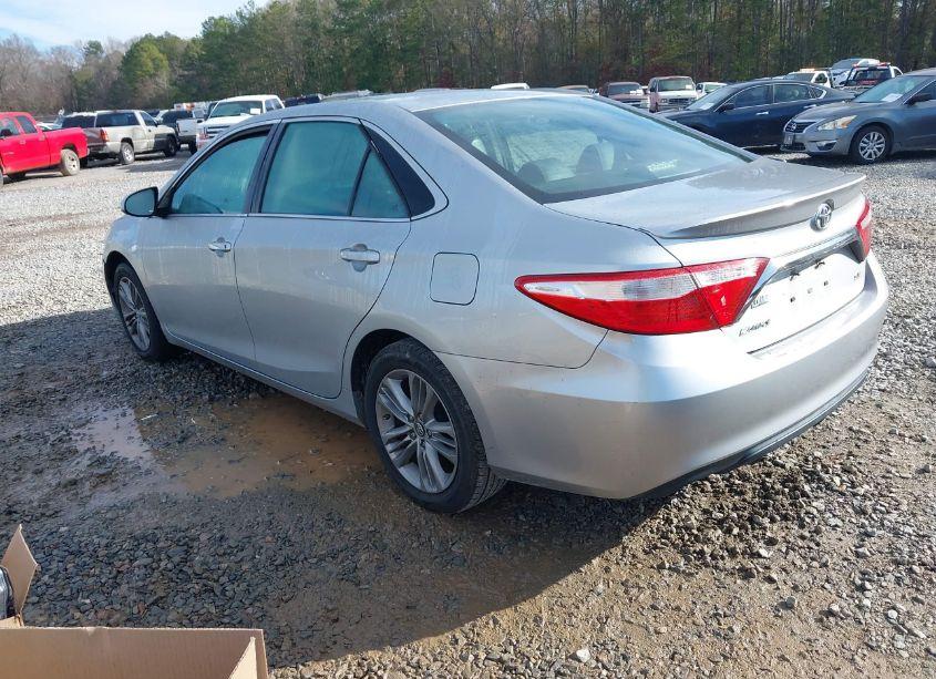 Photo 3 of 2016 Toyota Camry SE (VIN 4T1BF1FK0GU200963)