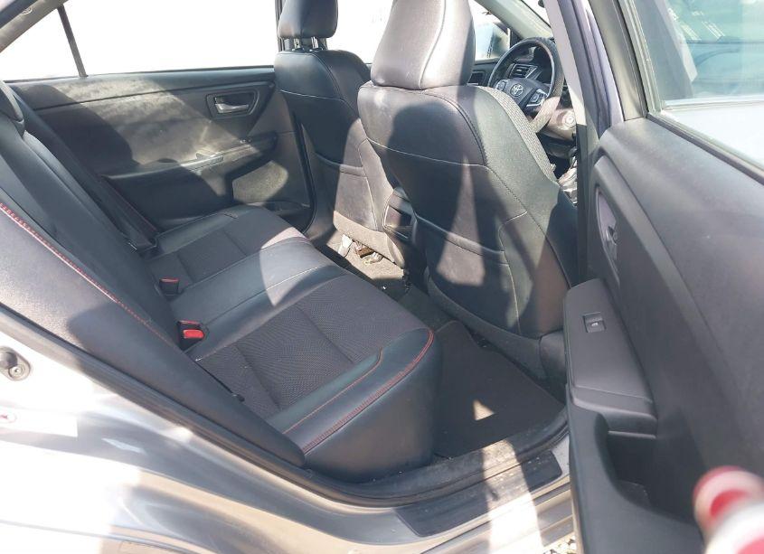 Photo 8 of 2016 Toyota Camry SE (VIN 4T1BF1FK0GU200963)