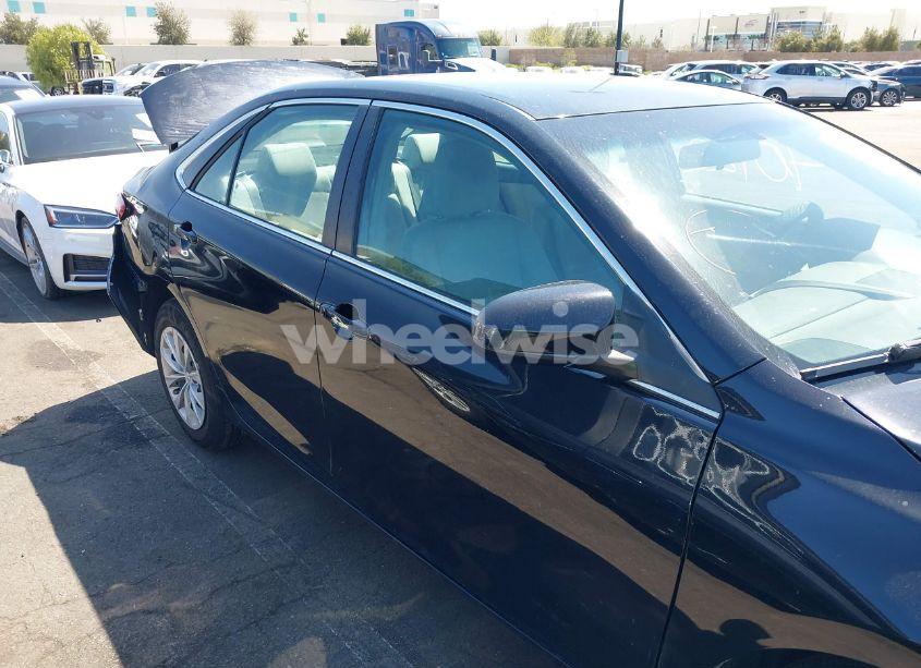 Photo 13 of 2016 Toyota Camry LE (VIN 4T1BF1FK0GU203958)