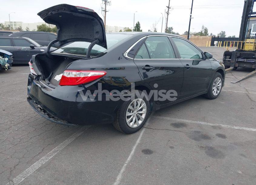 Photo 4 of 2016 Toyota Camry LE (VIN 4T1BF1FK0GU203958)