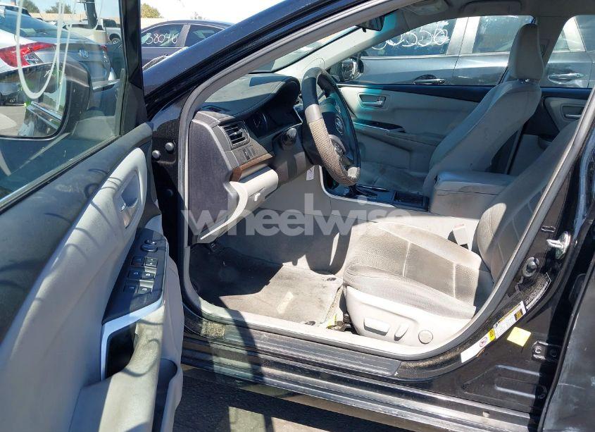 Photo 5 of 2016 Toyota Camry LE (VIN 4T1BF1FK0GU203958)