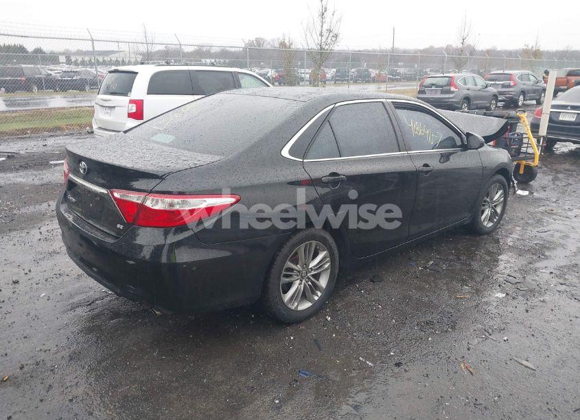 Photo 4 of 2016 Toyota Camry SE (VIN 4T1BF1FK0GU218895)