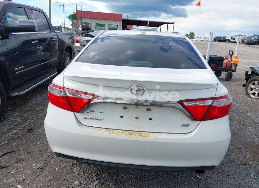 Photo 16 of 2016 Toyota Camry SE (VIN 4T1BF1FK0GU220873)