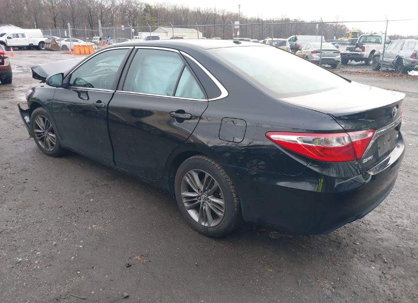 Photo 3 of 2016 Toyota Camry SE (VIN 4T1BF1FK0GU232361)