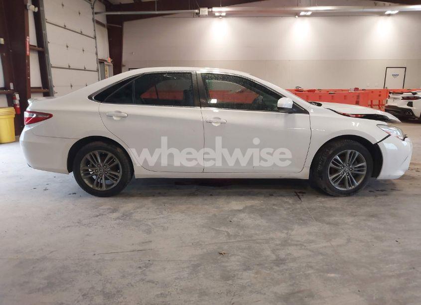 Photo 13 of 2016 Toyota Camry SE (VIN 4T1BF1FK0GU245174)