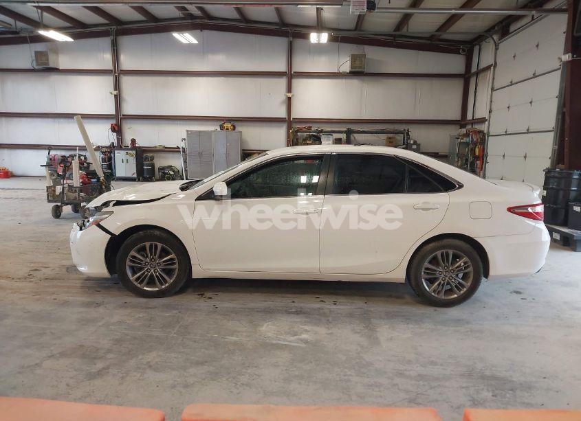 Photo 14 of 2016 Toyota Camry SE (VIN 4T1BF1FK0GU245174)
