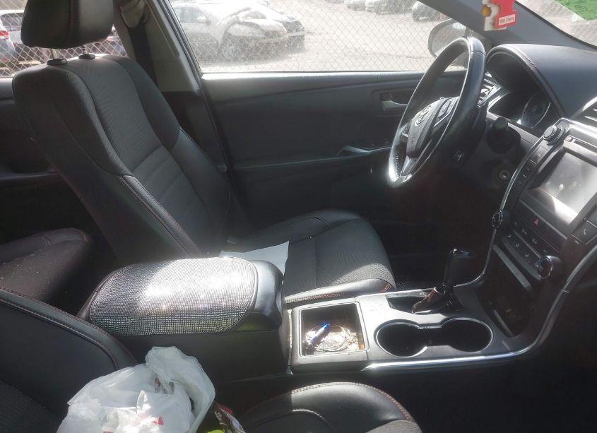 Photo 5 of 2016 Toyota Camry SE (VIN 4T1BF1FK0GU246230)