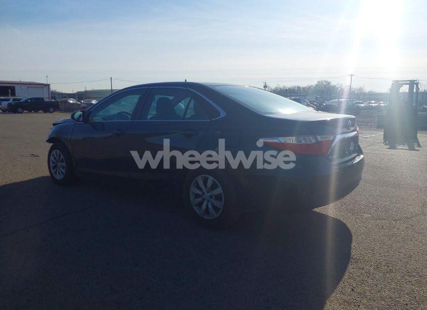 Photo 3 of 2016 Toyota Camry LE (VIN 4T1BF1FK0GU246471)