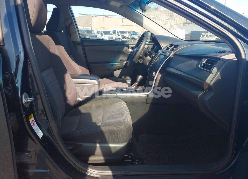 Photo 5 of 2016 Toyota Camry LE (VIN 4T1BF1FK0GU246471)