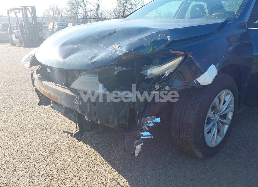 Photo 6 of 2016 Toyota Camry LE (VIN 4T1BF1FK0GU246471)