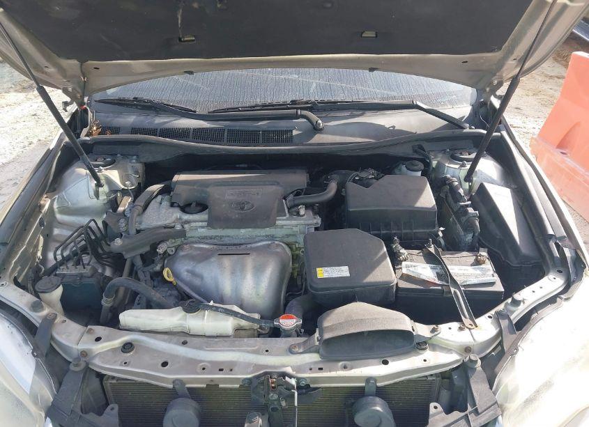 Photo 10 of 2016 Toyota Camry LE (VIN 4T1BF1FK0GU247460)