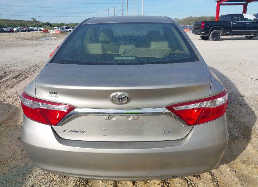 Photo 16 of 2016 Toyota Camry LE (VIN 4T1BF1FK0GU247460)