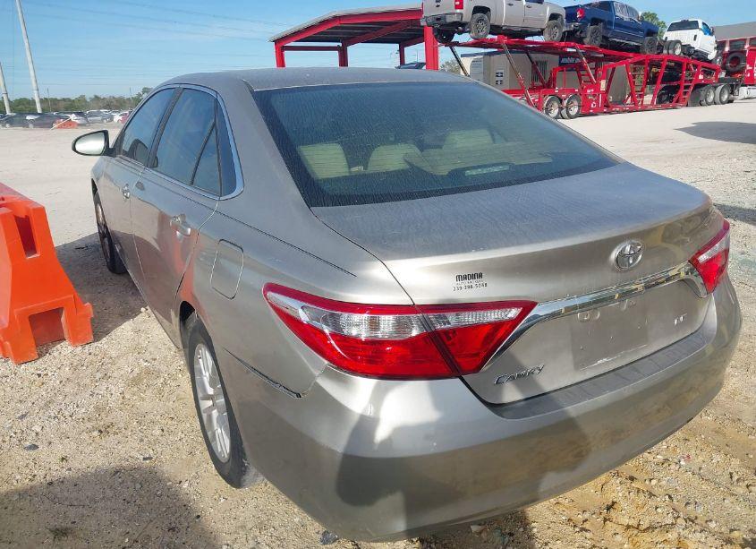 Photo 3 of 2016 Toyota Camry LE (VIN 4T1BF1FK0GU247460)