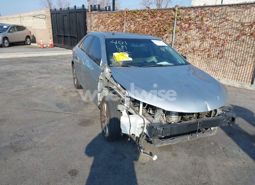 2016 Toyota Camry SE (VIN 4T1BF1FK0GU259320) main photo