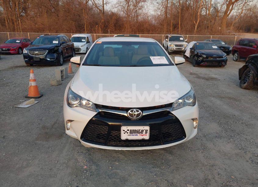 Photo 13 of 2016 Toyota Camry SE (VIN 4T1BF1FK0GU262721)