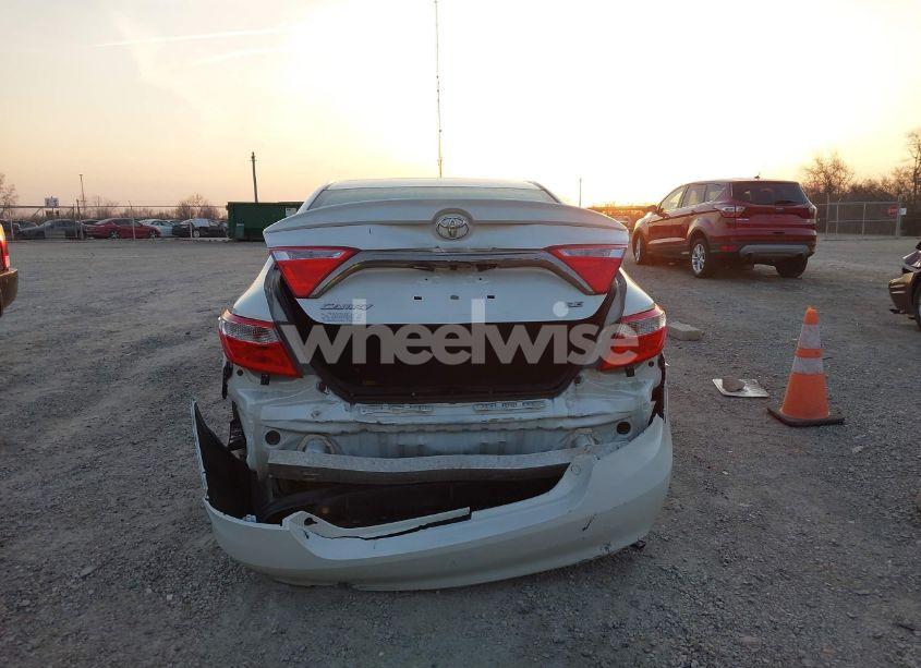 Photo 17 of 2016 Toyota Camry SE (VIN 4T1BF1FK0GU262721)