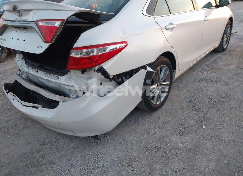 Photo 18 of 2016 Toyota Camry SE (VIN 4T1BF1FK0GU262721)