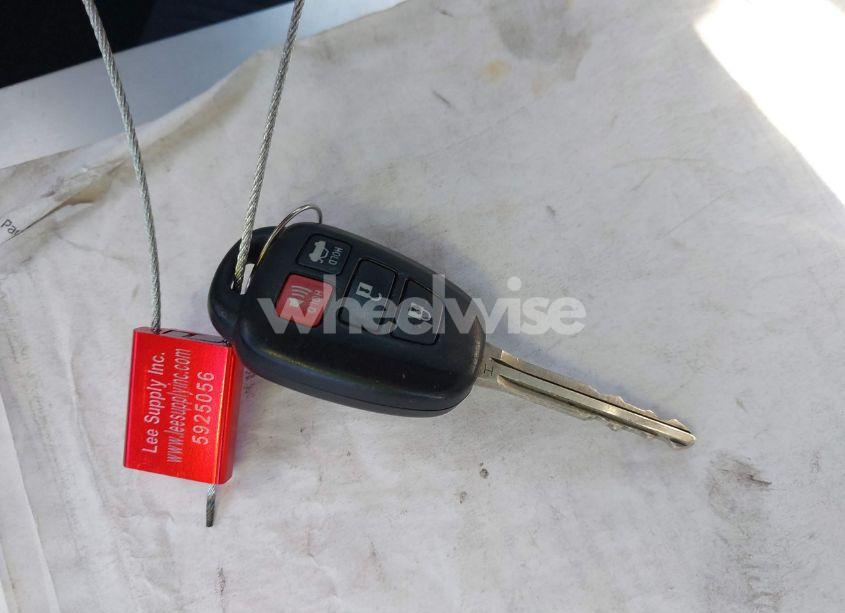 Photo 11 of 2016 Toyota Camry SE (VIN 4T1BF1FK0GU263660)