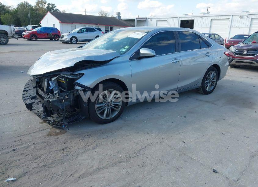 Photo 2 of 2016 Toyota Camry SE (VIN 4T1BF1FK0GU263660)
