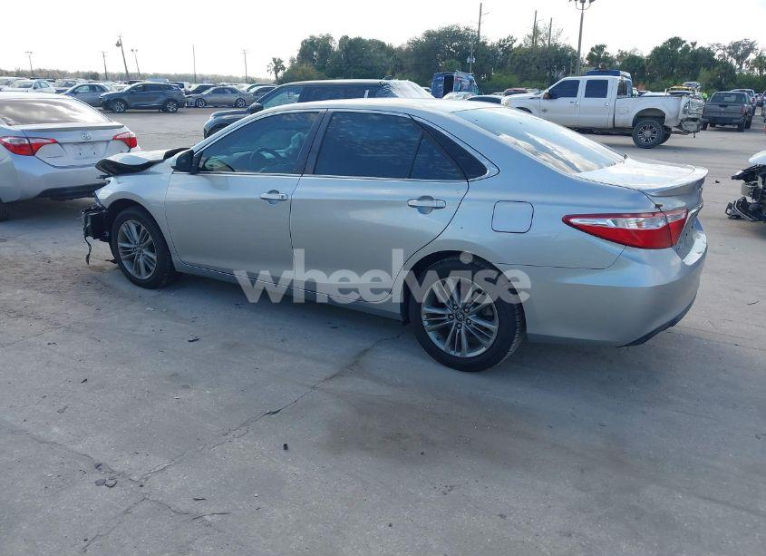 Photo 3 of 2016 Toyota Camry SE (VIN 4T1BF1FK0GU263660)