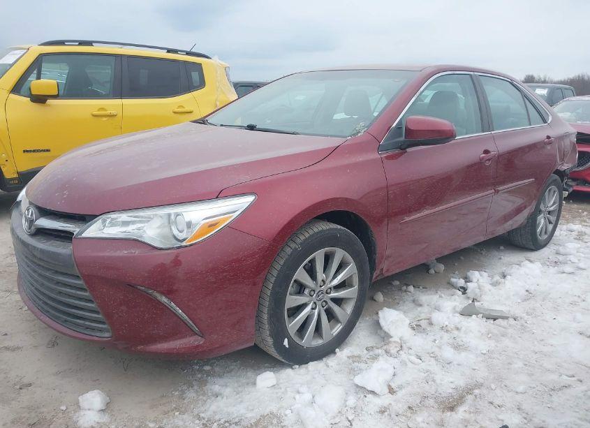 Photo 2 of 2016 Toyota Camry XLE (VIN 4T1BF1FK0GU507243)