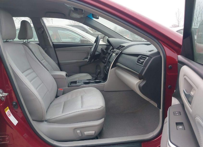 Photo 5 of 2016 Toyota Camry XLE (VIN 4T1BF1FK0GU507243)