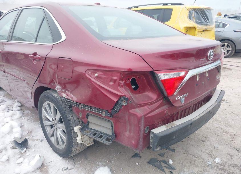 Photo 6 of 2016 Toyota Camry XLE (VIN 4T1BF1FK0GU507243)