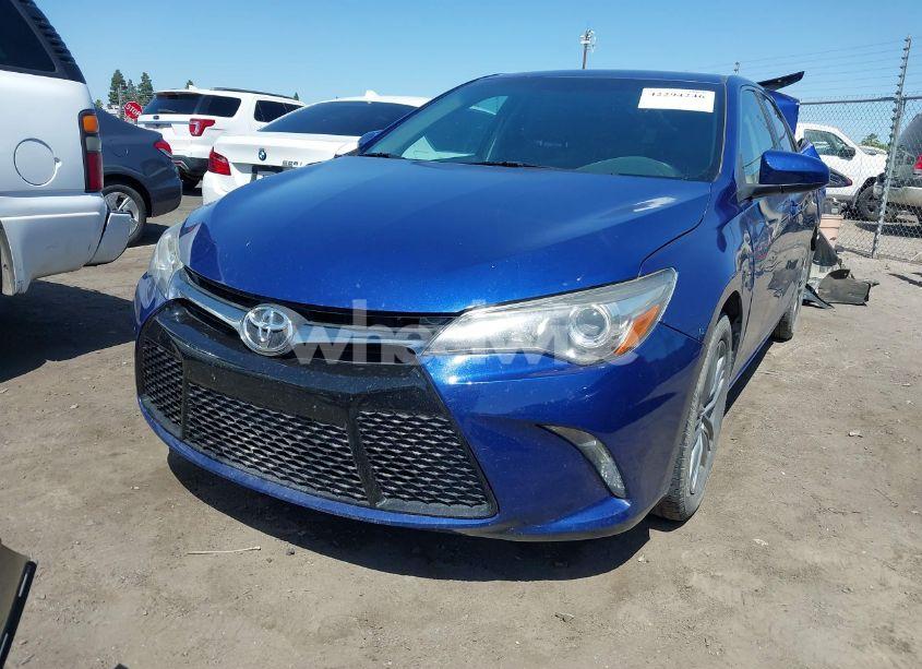 Photo 2 of 2016 Toyota Camry SE (VIN 4T1BF1FK0GU516668)