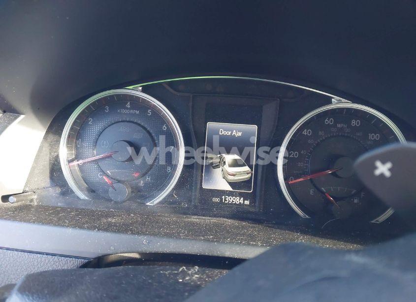 Photo 7 of 2016 Toyota Camry XSE (VIN 4T1BF1FK0GU520803)