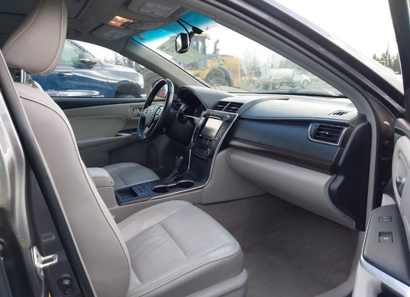 Photo 5 of 2016 Toyota Camry XLE (VIN 4T1BF1FK0GU522082)