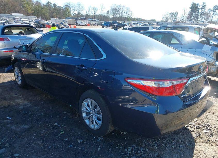 Photo 3 of 2016 Toyota Camry LE (VIN 4T1BF1FK0GU553235)