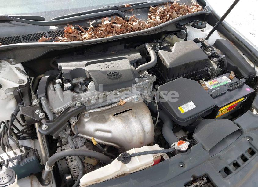 Photo 6 of 2016 Toyota Camry SE (VIN 4T1BF1FK0GU573629)