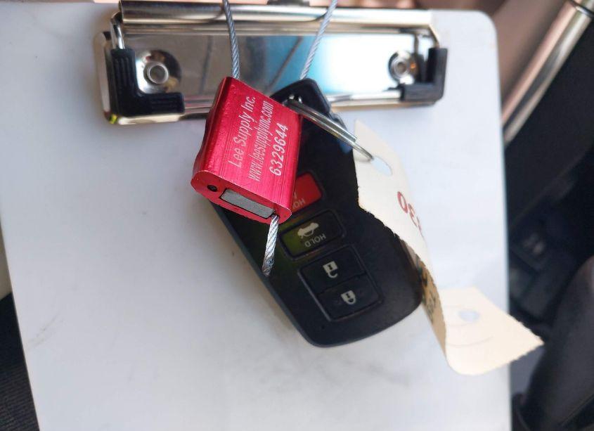 Photo 11 of 2016 Toyota Camry XLE (VIN 4T1BF1FK0GU578121)