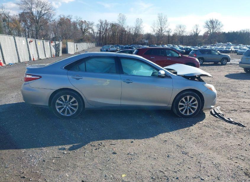 Photo 13 of 2016 Toyota Camry XLE (VIN 4T1BF1FK0GU578121)