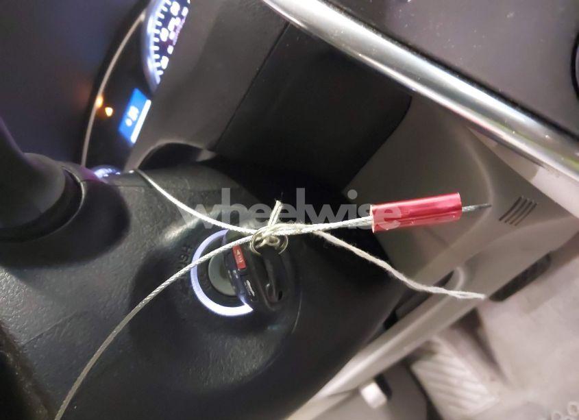 Photo 11 of 2017 Toyota Camry LE (VIN 4T1BF1FK0HU275311)