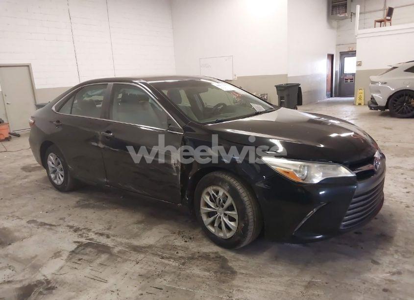 Photo 14 of 2017 Toyota Camry LE (VIN 4T1BF1FK0HU275311)