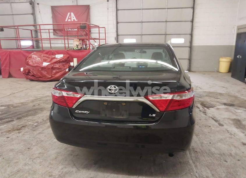 Photo 17 of 2017 Toyota Camry LE (VIN 4T1BF1FK0HU275311)