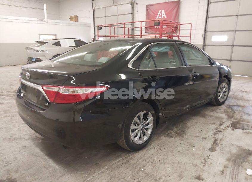 Photo 4 of 2017 Toyota Camry LE (VIN 4T1BF1FK0HU275311)