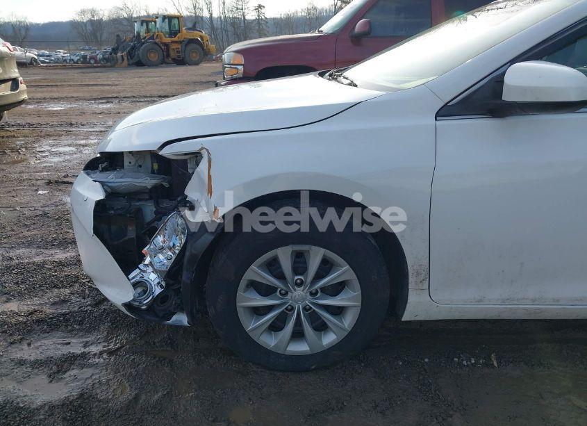 Photo 18 of 2017 Toyota Camry LE (VIN 4T1BF1FK0HU289807)