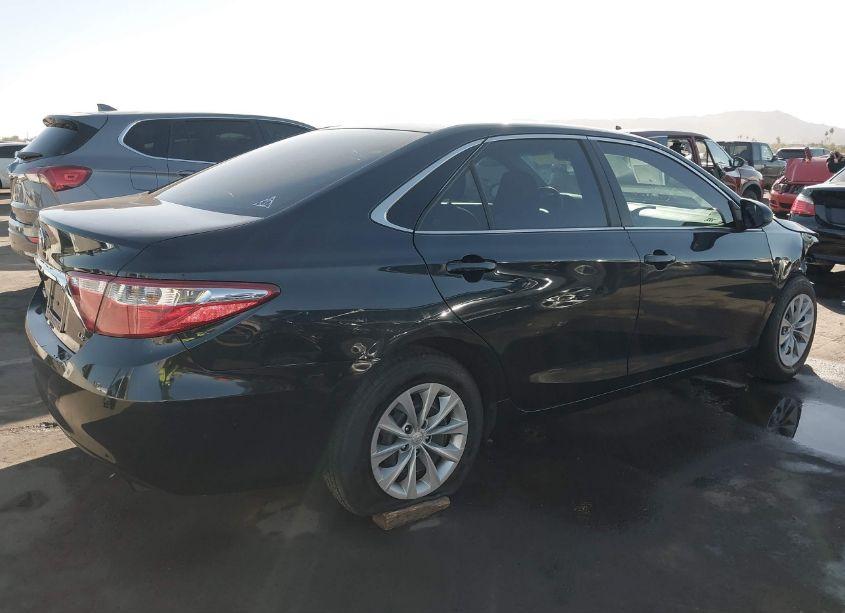 Photo 4 of 2017 Toyota Camry LE (VIN 4T1BF1FK0HU291914)