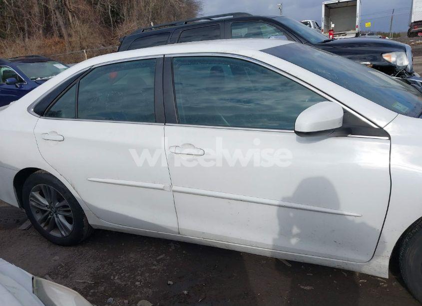 Photo 13 of 2017 Toyota Camry SE (VIN 4T1BF1FK0HU293873)