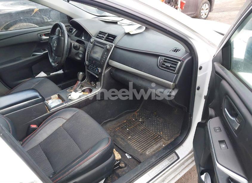 Photo 5 of 2017 Toyota Camry SE (VIN 4T1BF1FK0HU293873)