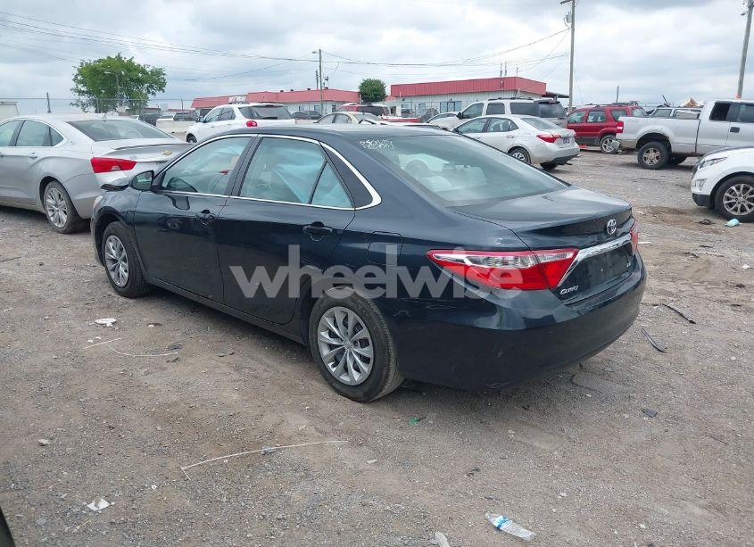 Photo 3 of 2017 Toyota Camry LE (VIN 4T1BF1FK0HU296031)