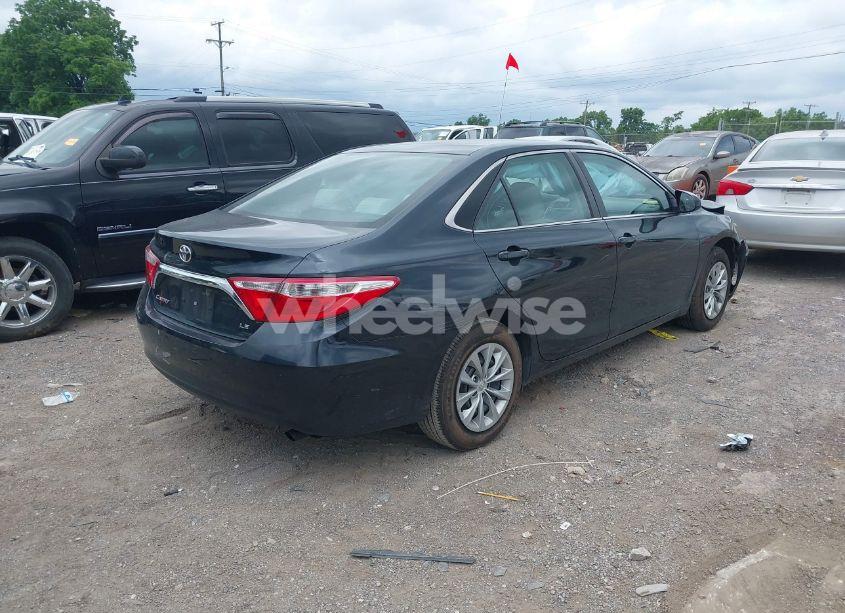 Photo 4 of 2017 Toyota Camry LE (VIN 4T1BF1FK0HU296031)