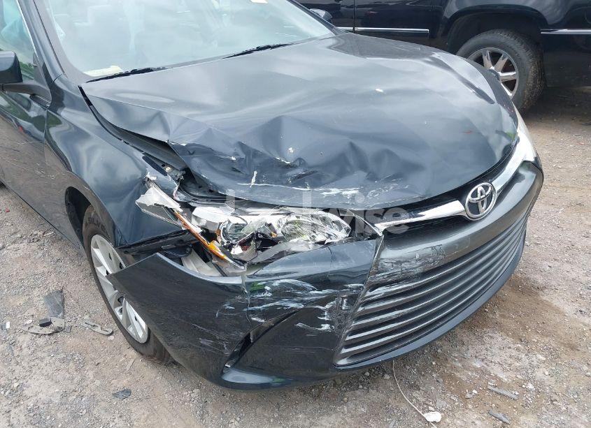 Photo 6 of 2017 Toyota Camry LE (VIN 4T1BF1FK0HU296031)