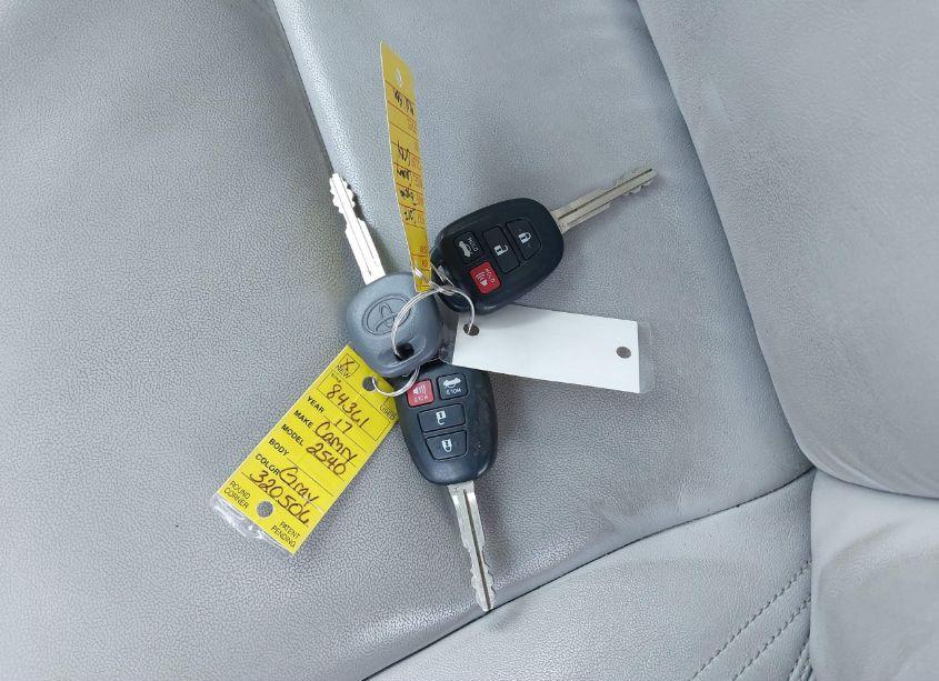 Photo 11 of 2017 Toyota Camry XLE (VIN 4T1BF1FK0HU320506)