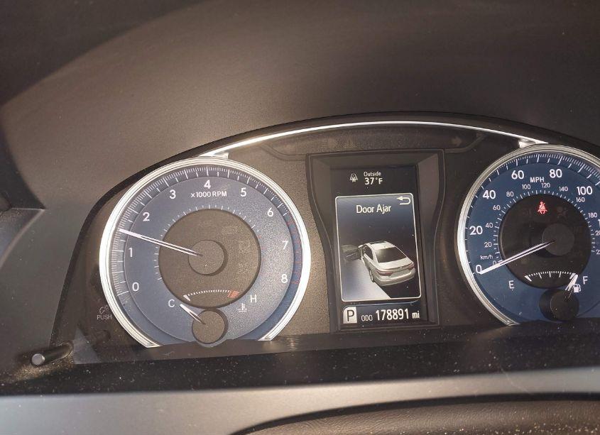 Photo 15 of 2017 Toyota Camry XLE (VIN 4T1BF1FK0HU320506)