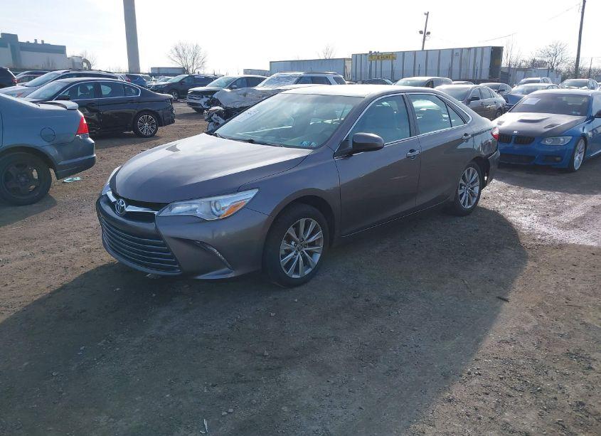 Photo 2 of 2017 Toyota Camry XLE (VIN 4T1BF1FK0HU320506)